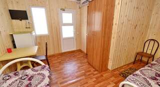 Гостевой дом Золотая Лагуна Анапа Двухместный номер с 2 отдельными кроватями-3